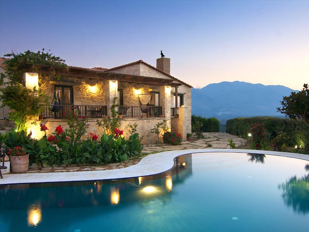 Villa dans la Préfecture de La Canée, Grèce, 450 m² - image 1
