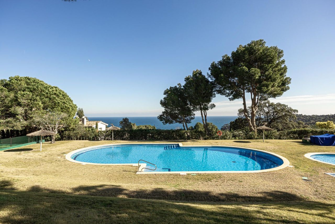 Cabaña en Bagur, España, 250 m² - imagen 1