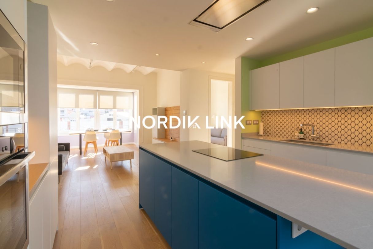 Flat in Barcelona, Spain, 102 m² - picture 5