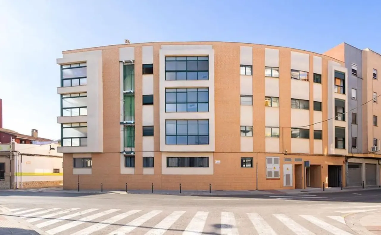 Flat in Valencia, Spain, 73 m² - picture 1