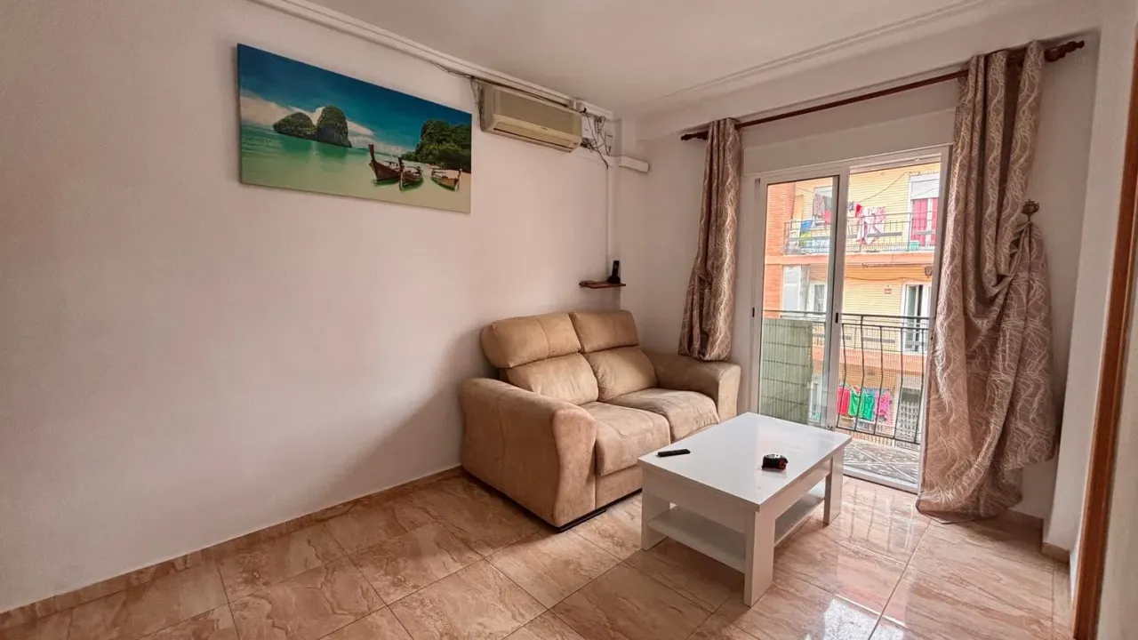 Appartement à Valence, Espagne, 77 m² - image 1