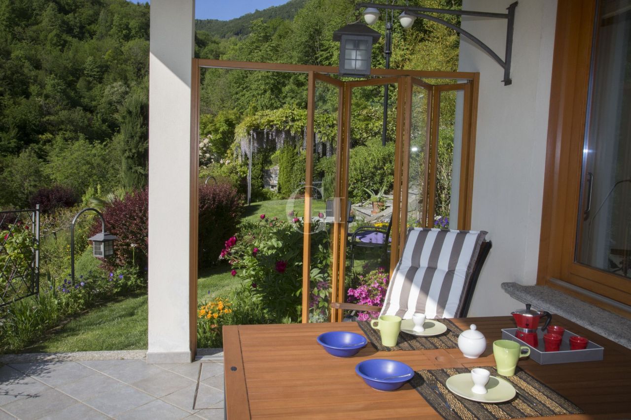 Villa por Lago de Como, Italia, 400 m² - imagen 8