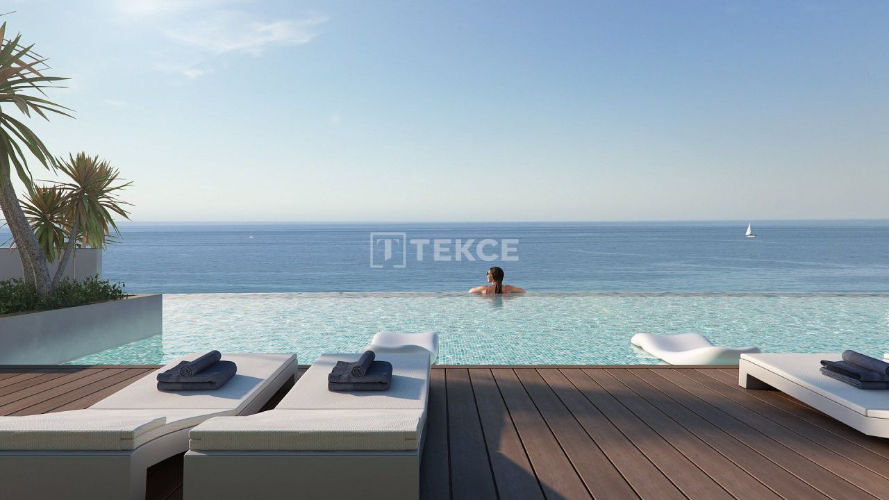 Apartment in Casares, Spain, 123 m² - picture 1