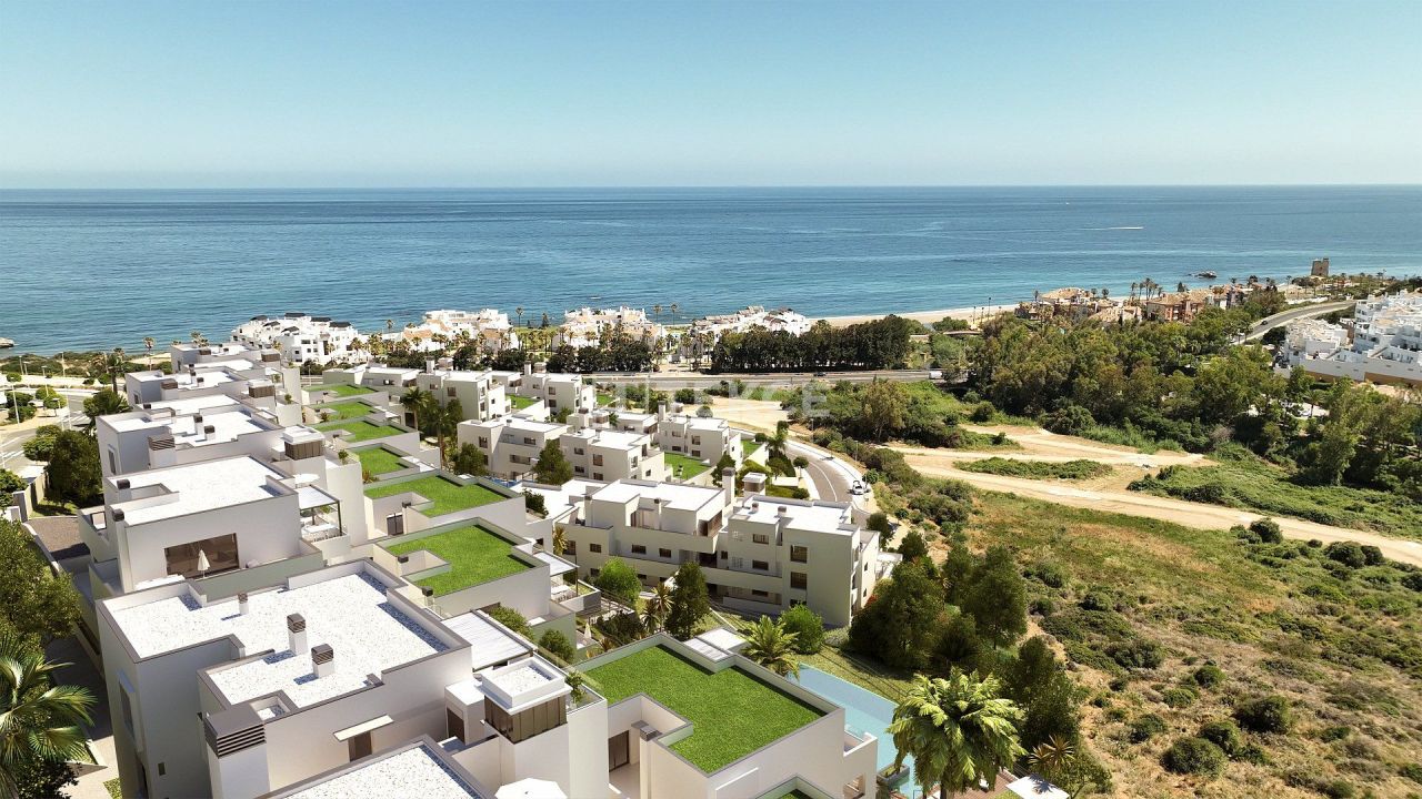 Apartment in Casares, Spain, 123 m² - picture 1