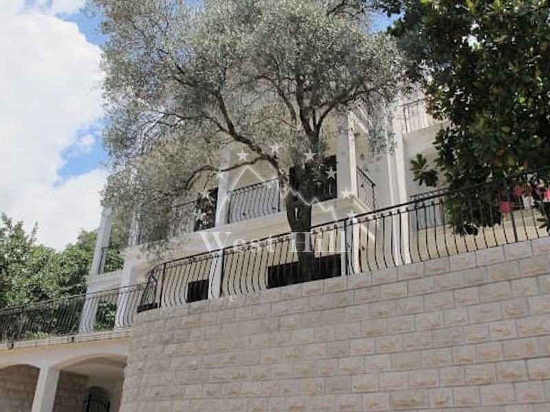 House in Budva, Montenegro, 358 m² - picture 1