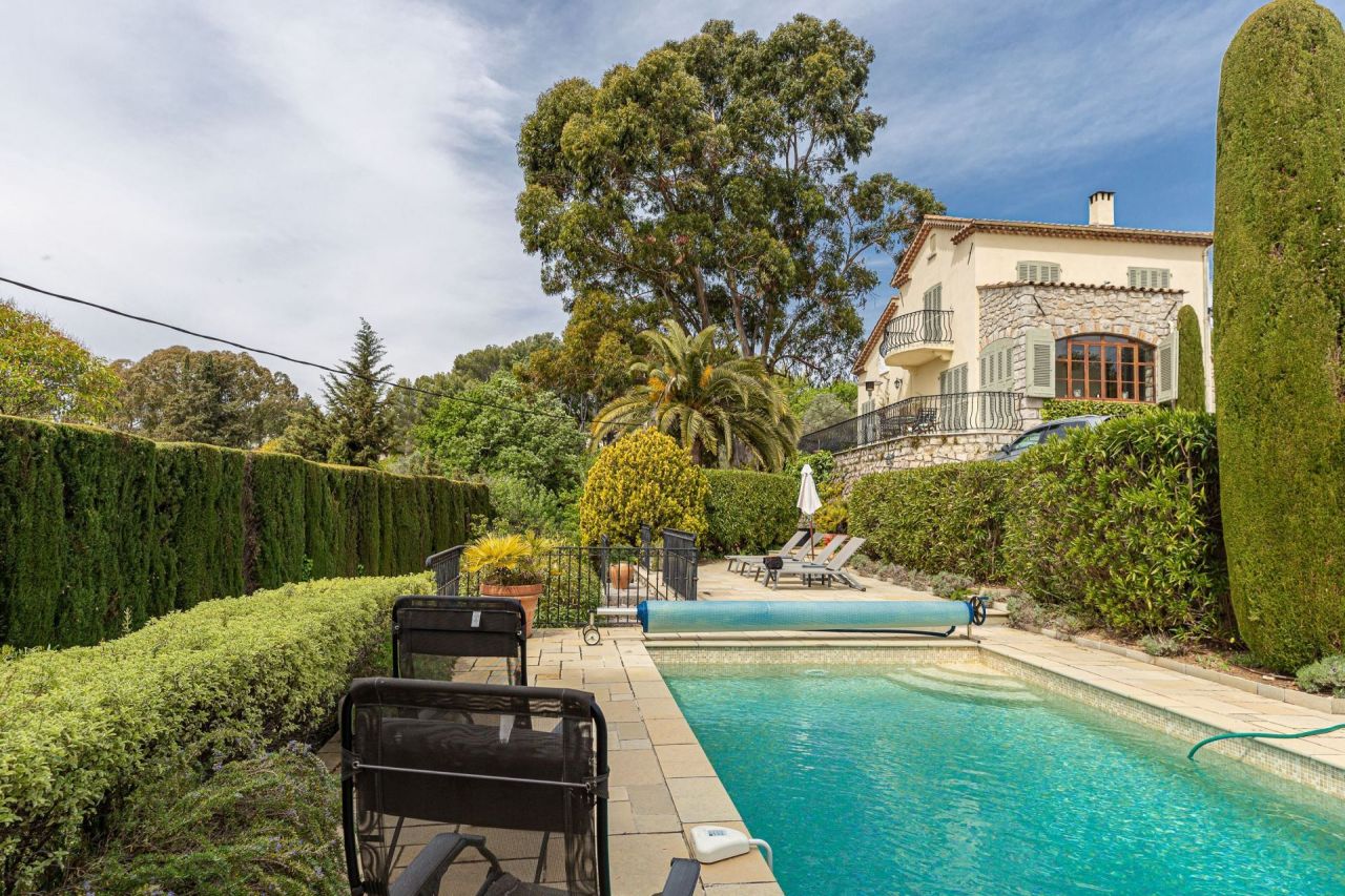 Villa en Mougins, Francia, 180 m² - imagen 1