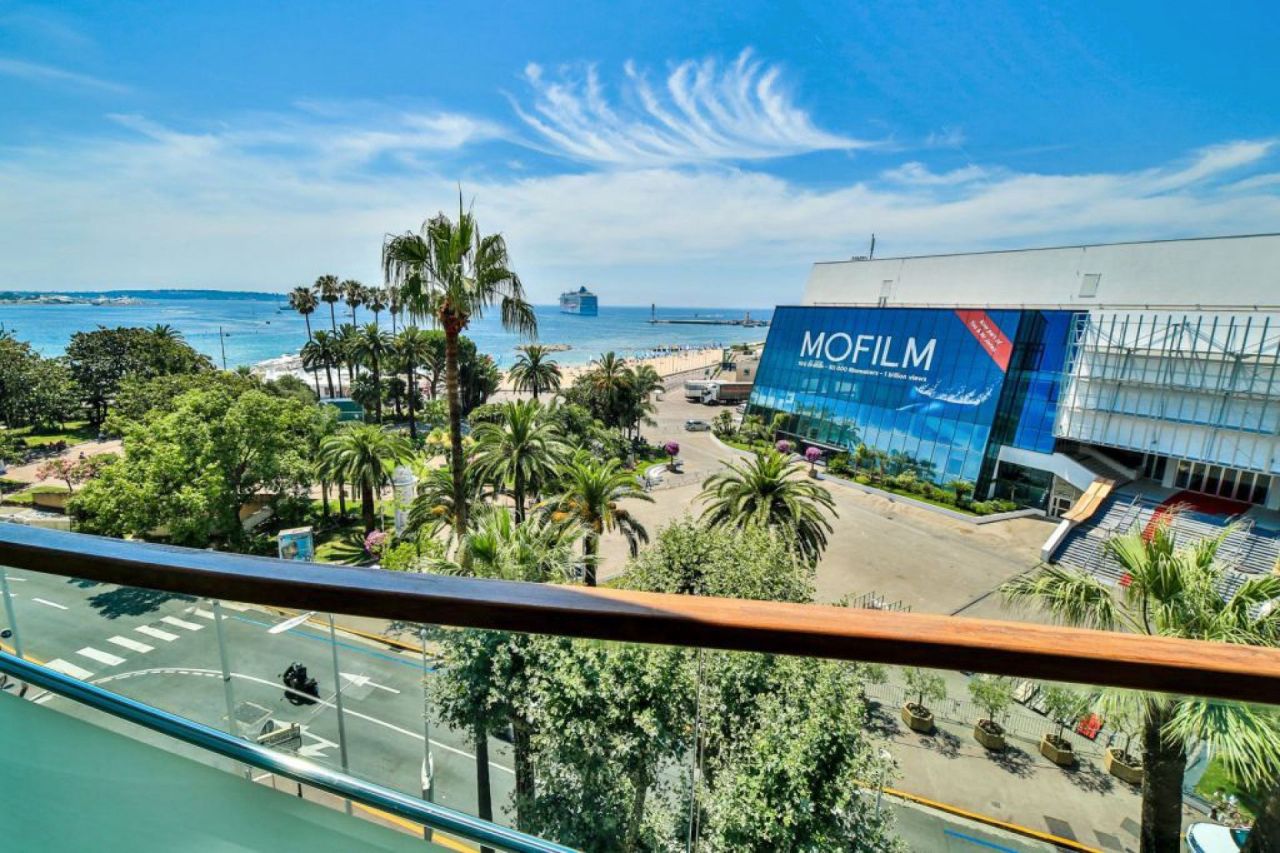 Apartment in Cannes, Frankreich, 95 m² - Foto 1