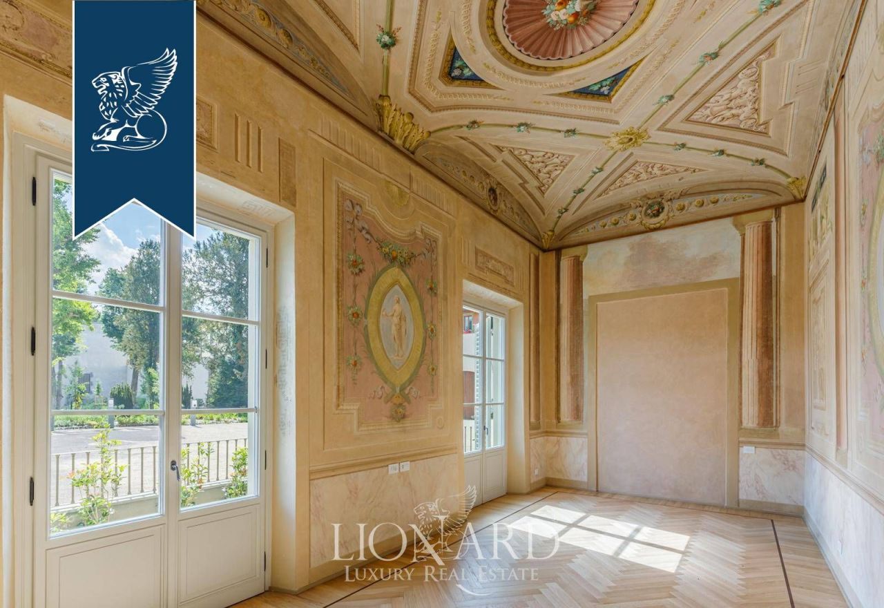 Apartment in Florence, Italy, 300 m² - picture 2