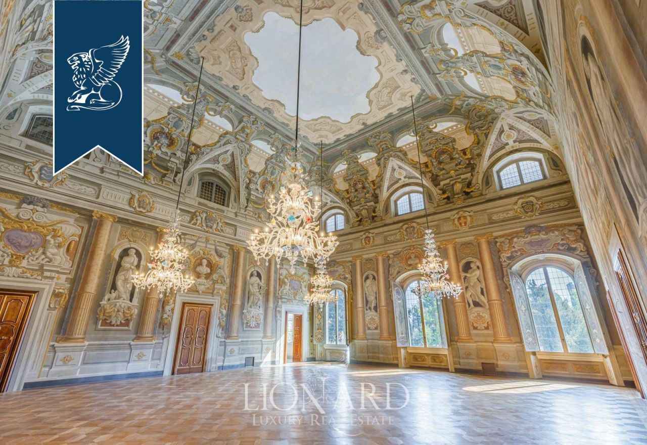 Apartment in Florence, Italy, 300 m² - picture 12