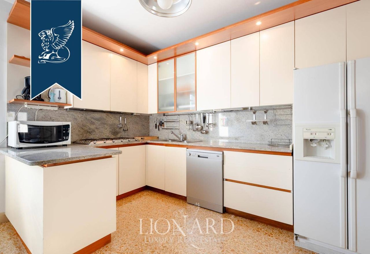 Apartamento en Venecia, Italia, 250 m² - imagen 12