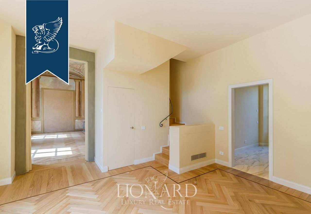 Apartment in Florence, Italy, 300 m² - picture 15