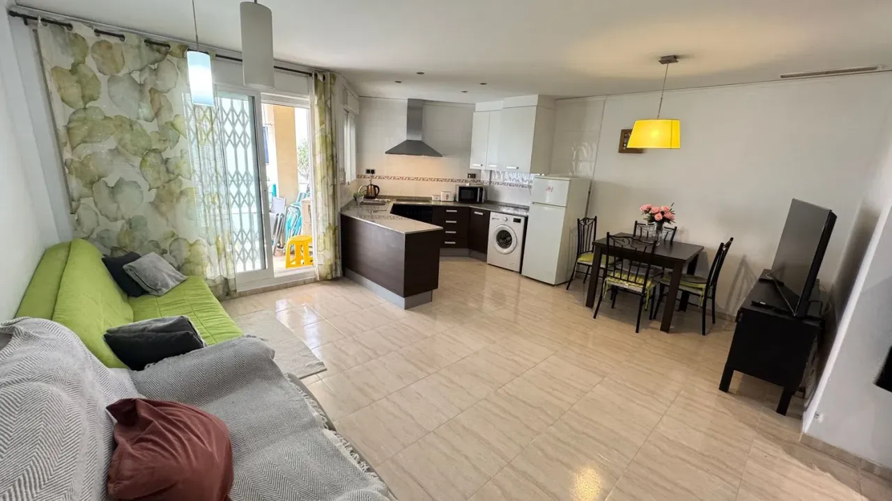 Flat in Valencia, Spain, 65 m² - picture 1