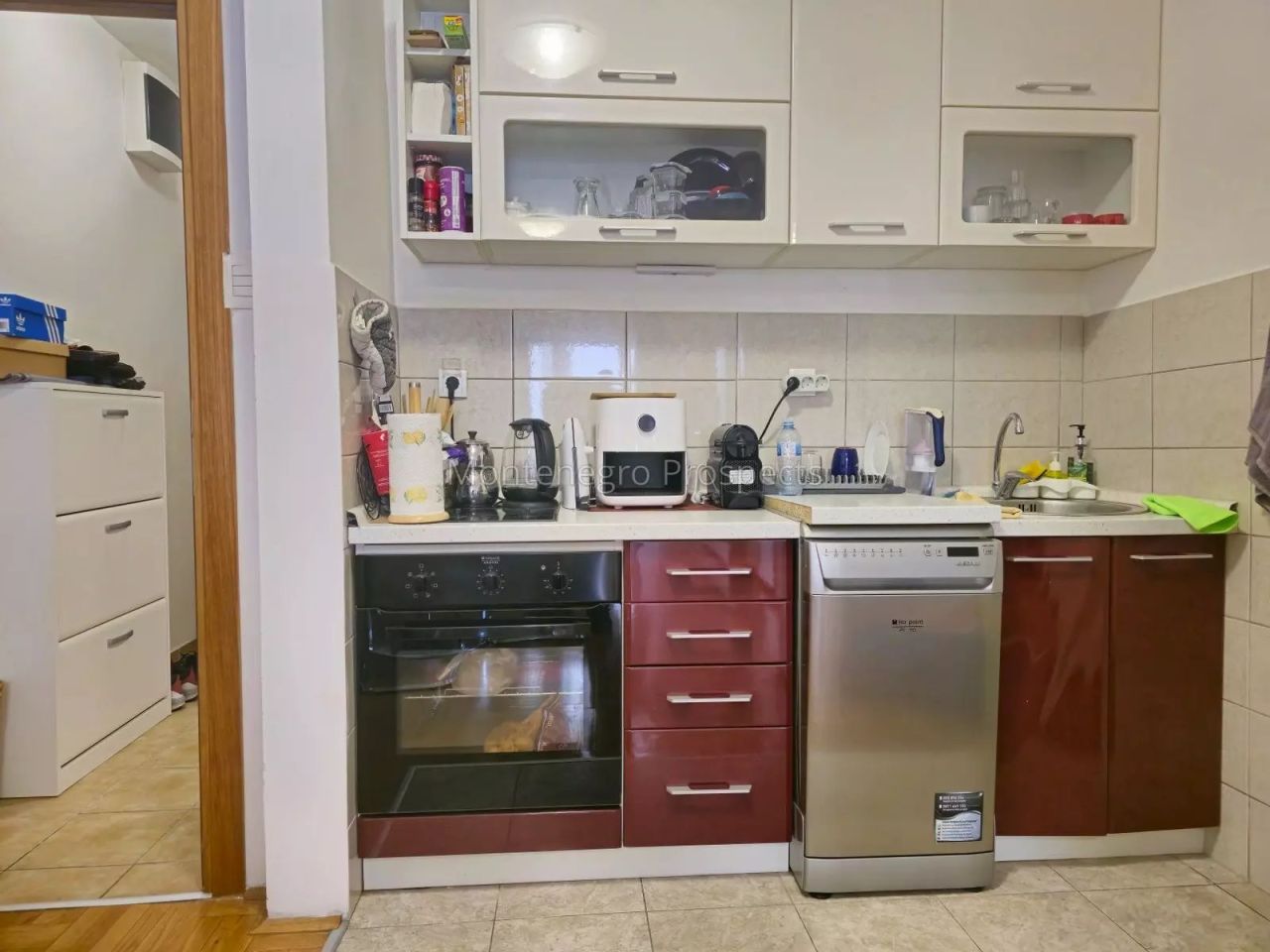 Apartment in Budva, Montenegro, 45 m² - picture 1