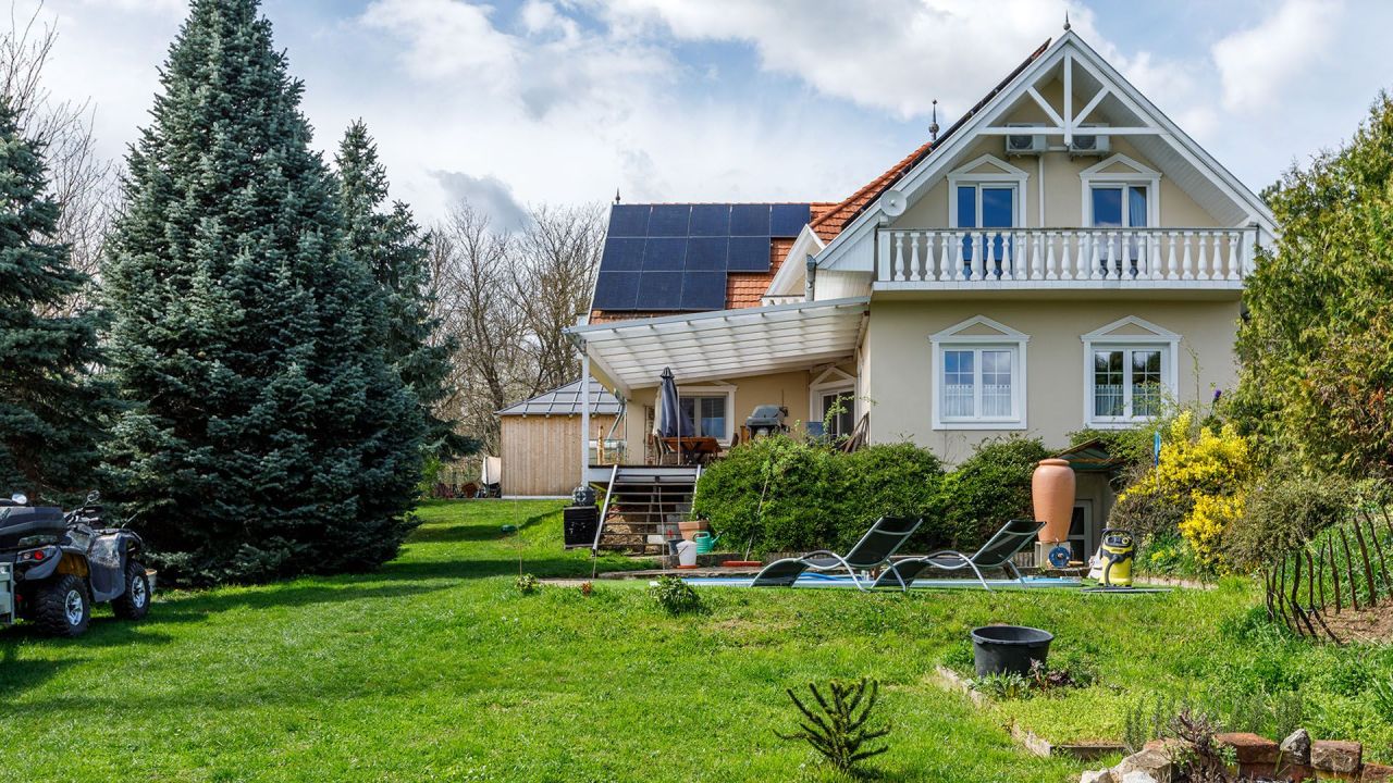 Haus in Hévíz, Ungarn, 249 m² - Foto 1