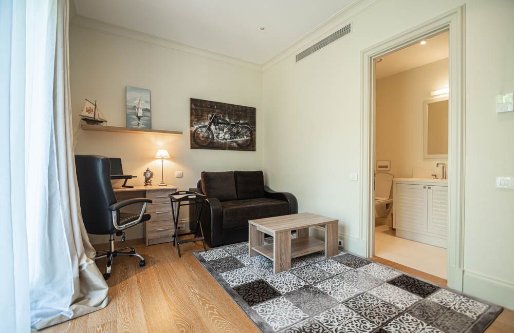 Piso en Tivat, Montenegro, 170 m² - imagen 4