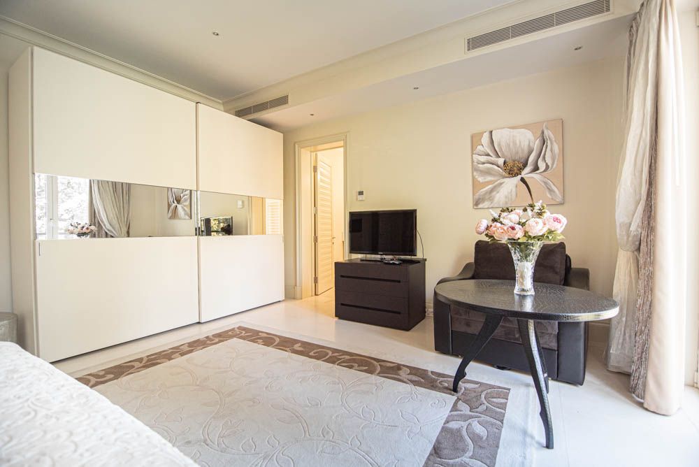 Piso en Tivat, Montenegro, 170 m² - imagen 9