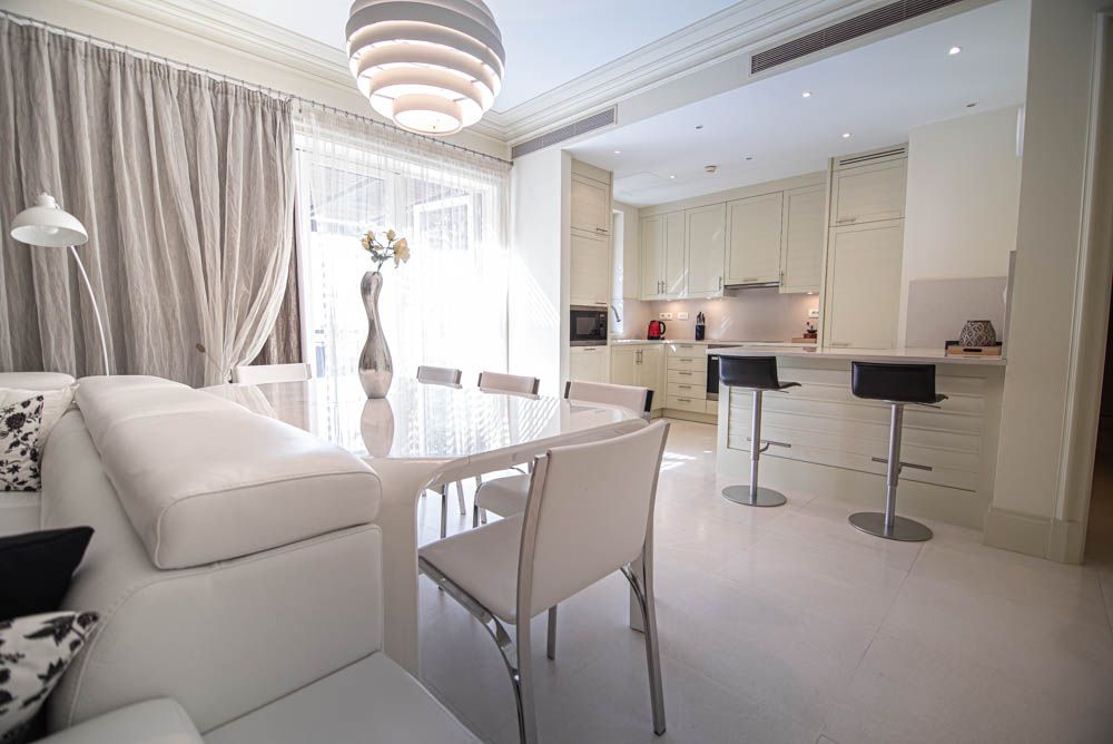 Flat in Tivat, Montenegro, 170 m² - picture 1