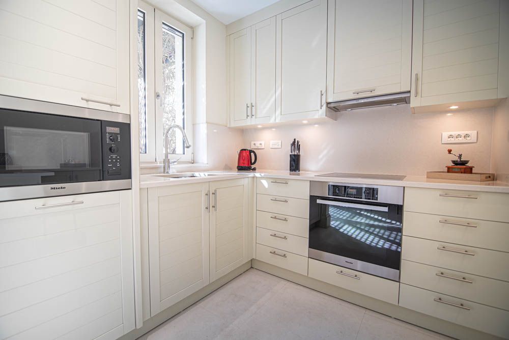 Piso en Tivat, Montenegro, 170 m² - imagen 12