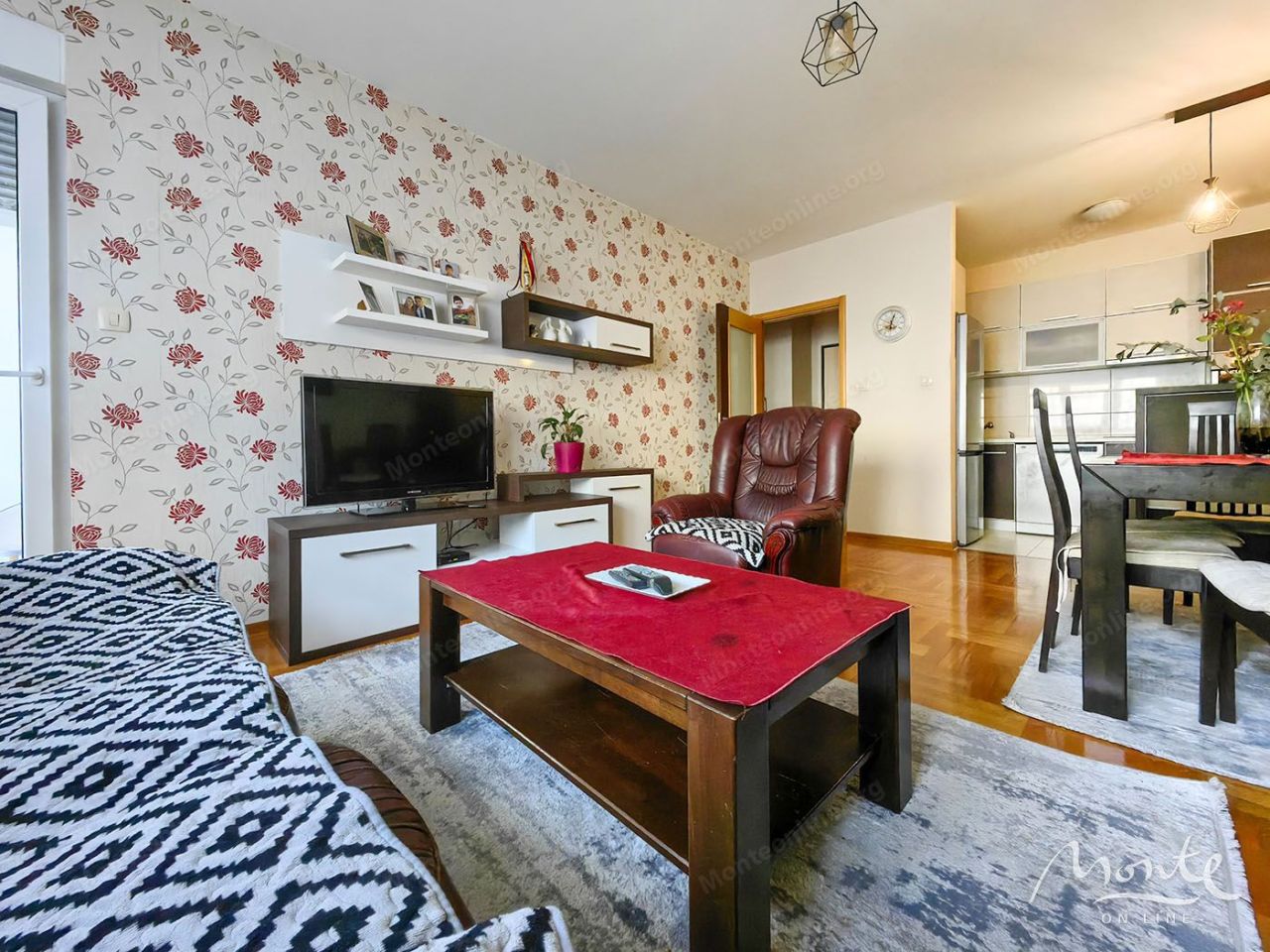Wohnung in Podgorica, Montenegro, 50 m² - Foto 1