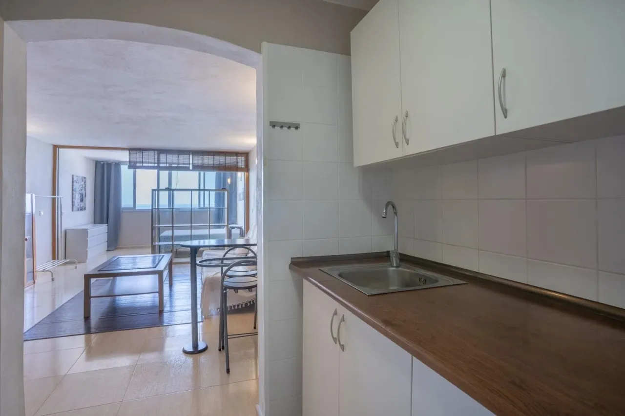 Flat in Santa Cruz de Tenerife, Spain, 59 m² - picture 12