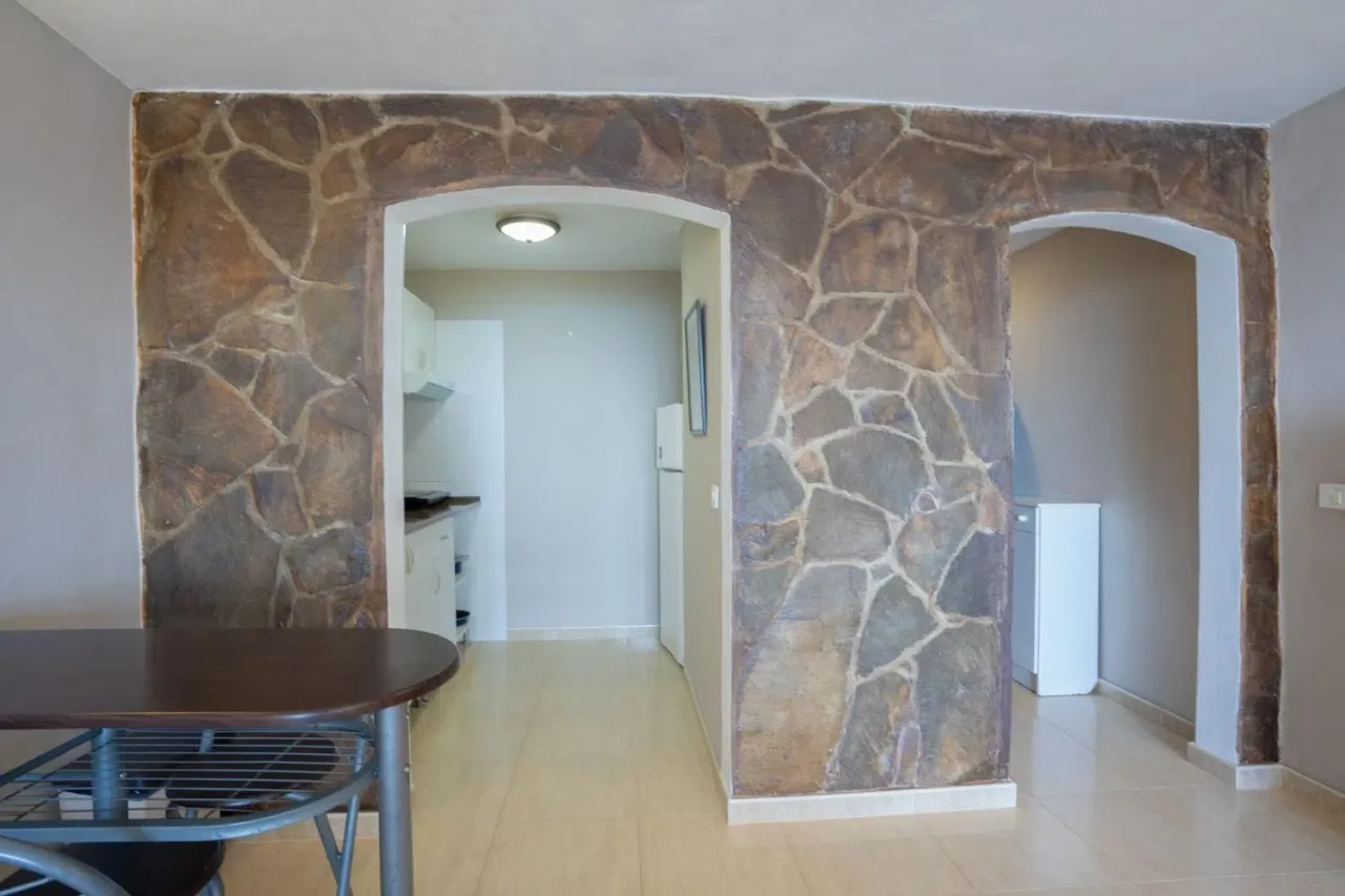 Flat in Santa Cruz de Tenerife, Spain, 59 m² - picture 10