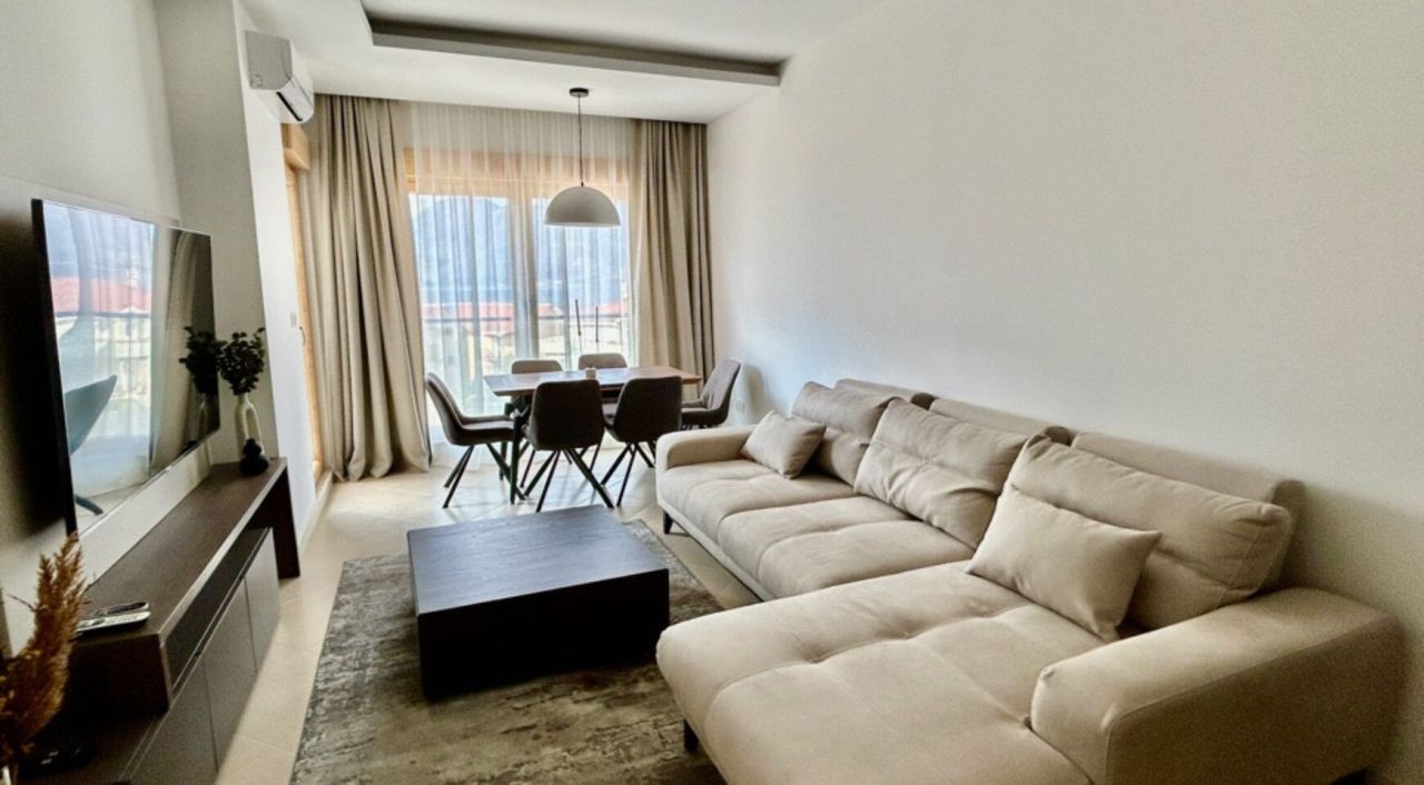 Wohnung in Dobrota, Montenegro, 52 m² - Foto 1