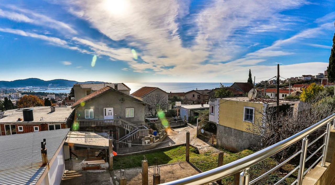 Villa in Bar, Montenegro, 420 m² - Foto 2