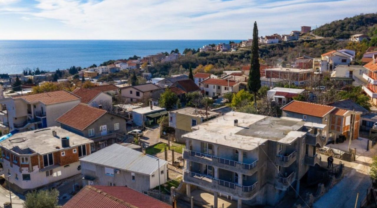 Villa in Bar, Montenegro, 420 m² - Foto 5