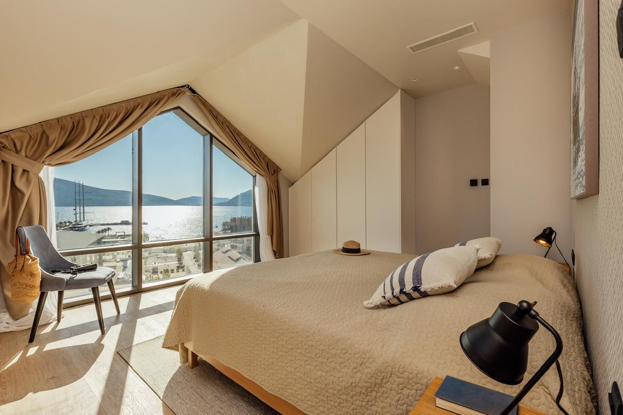 Penthouse in Tivat, Montenegro, 180 m² - picture 4