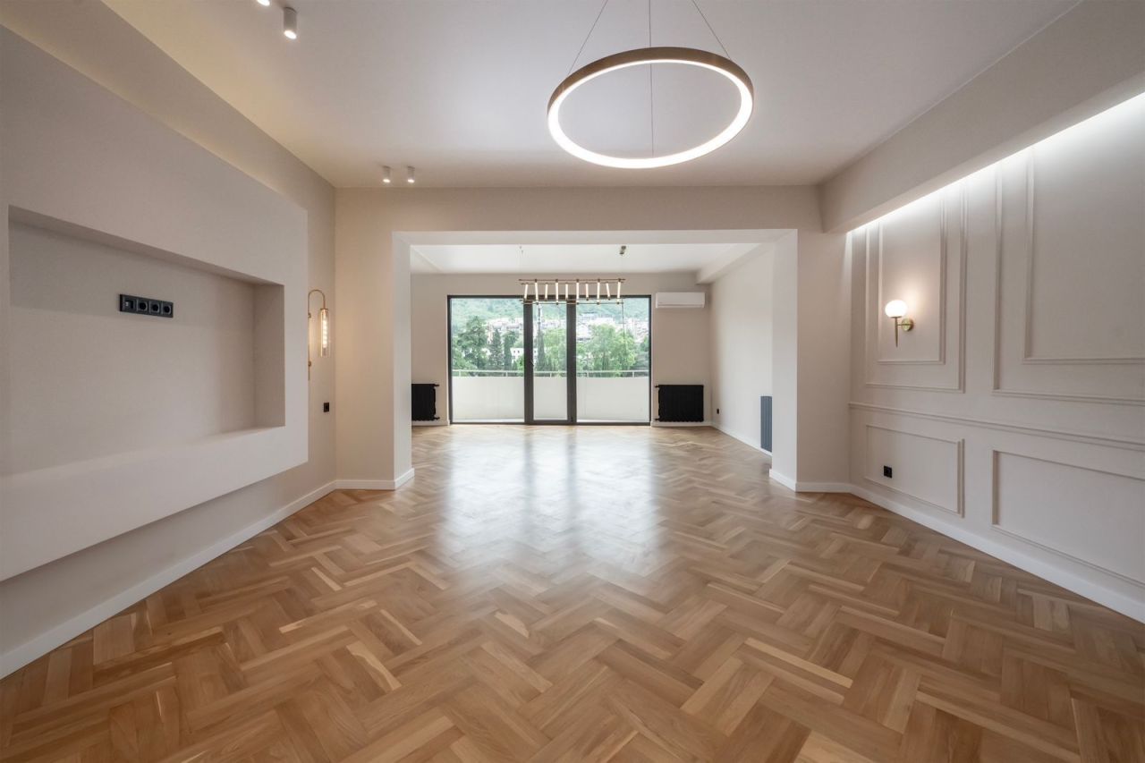 Wohnung in Tiflis, Georgien, 170 m² - Foto 1