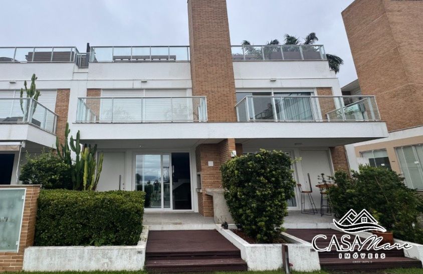 House Florianópolis, Brazil, 290 m² - picture 3