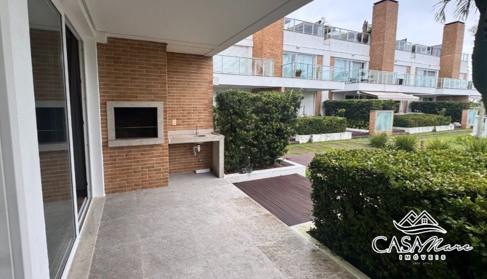 House Florianópolis, Brazil, 290 m² - picture 4