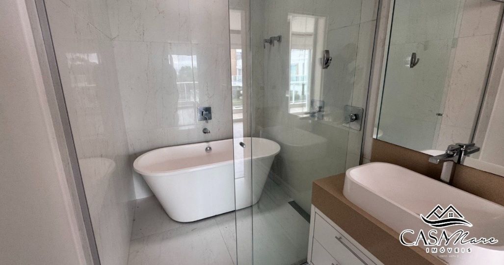 House Florianópolis, Brazil, 290 m² - picture 6