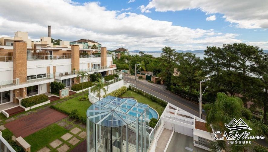 House Florianópolis, Brazil, 290 m² - picture 2