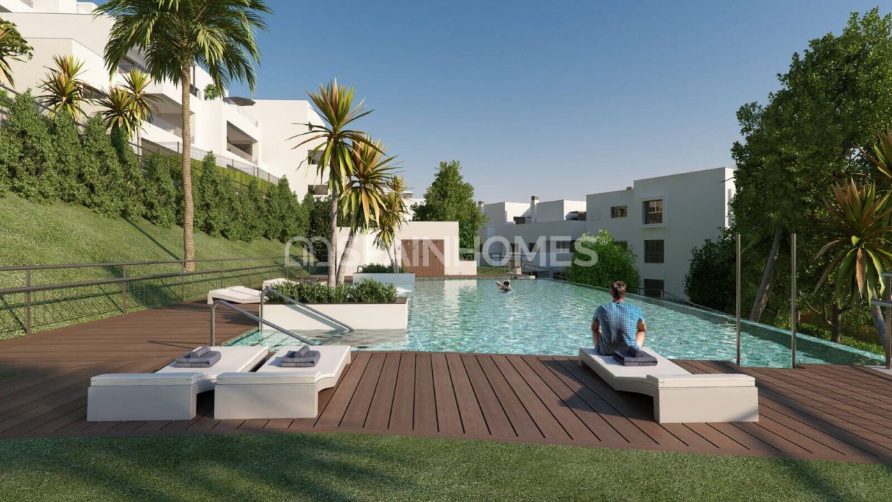 Apartment in Casares, Spain, 177 m² - picture 1