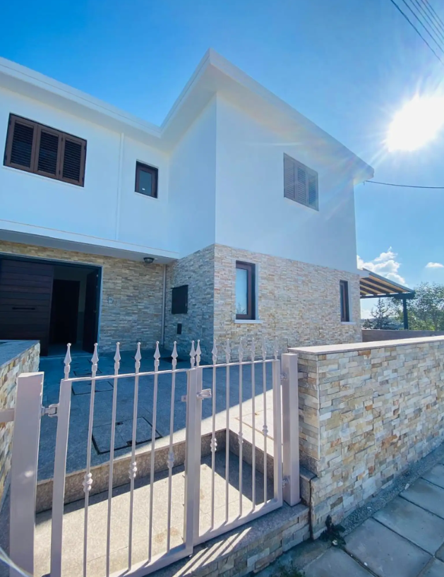 House in Nicosia, Cyprus, 267 m² - picture 1