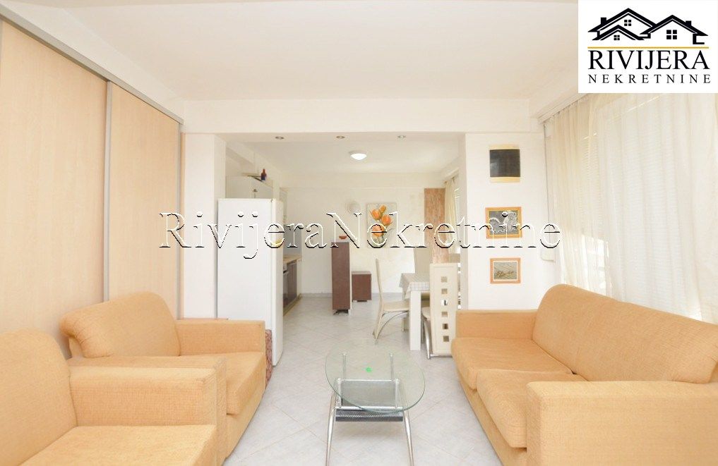 Appartamento a Herceg-Novi, Montenegro, 66 m² - foto 1