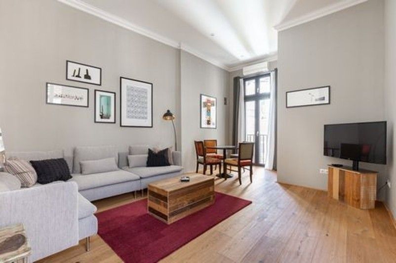 Apartment in Budapest, Hungary, 88 m² - picture 1