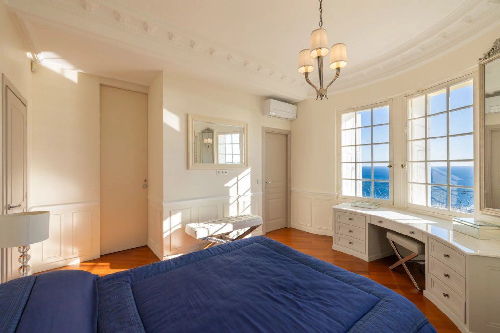 Apartment in Beaulieu-sur-Mer, France, 193 m² - picture 9