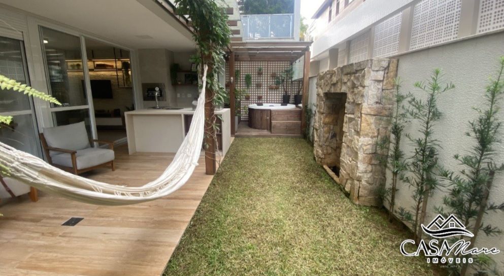 Apartment Florianópolis, Brazil, 168.65 m² - picture 1