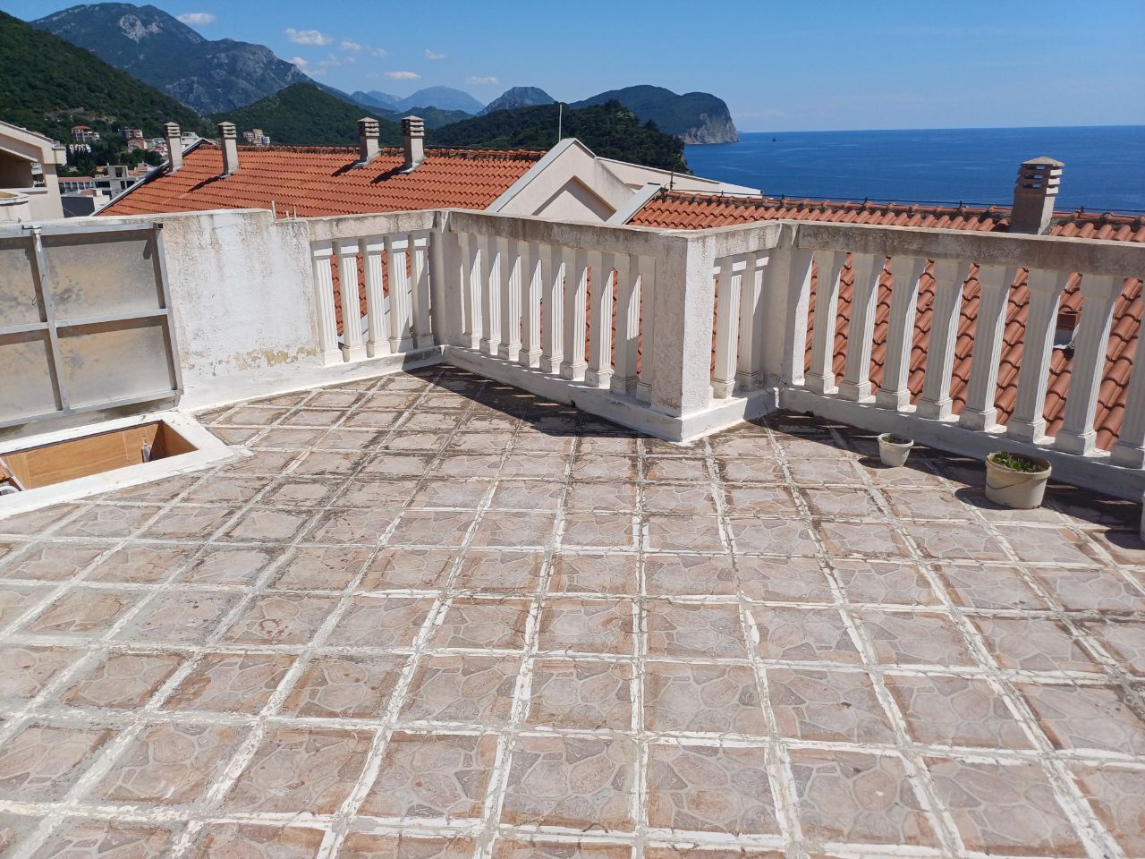 Flat in Petrovac, Montenegro, 70 m² - picture 15