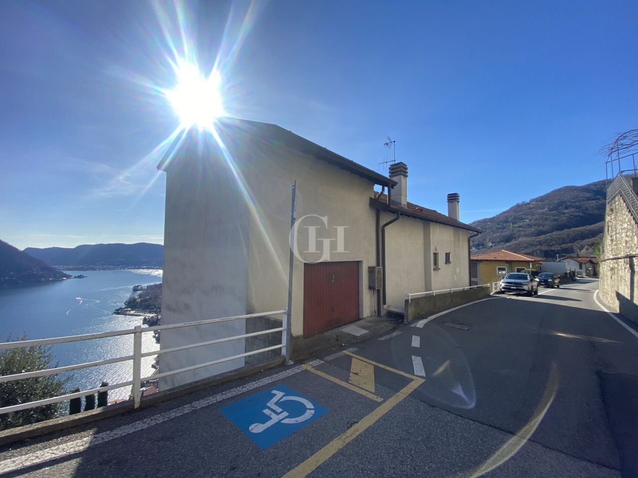 Villa on Lake Como, Italy, 200 m² - picture 3