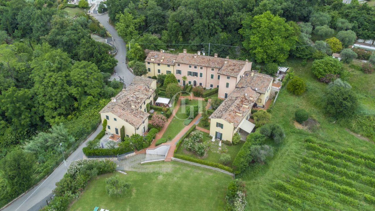 Apartment on Lake Garda, Italy, 95 m² - picture 16