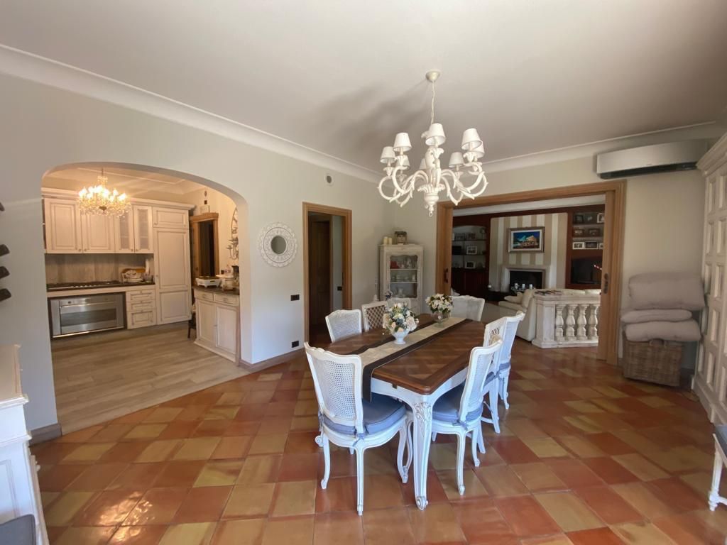 Villa ad Anzio, Italia, 218 m² - foto 5