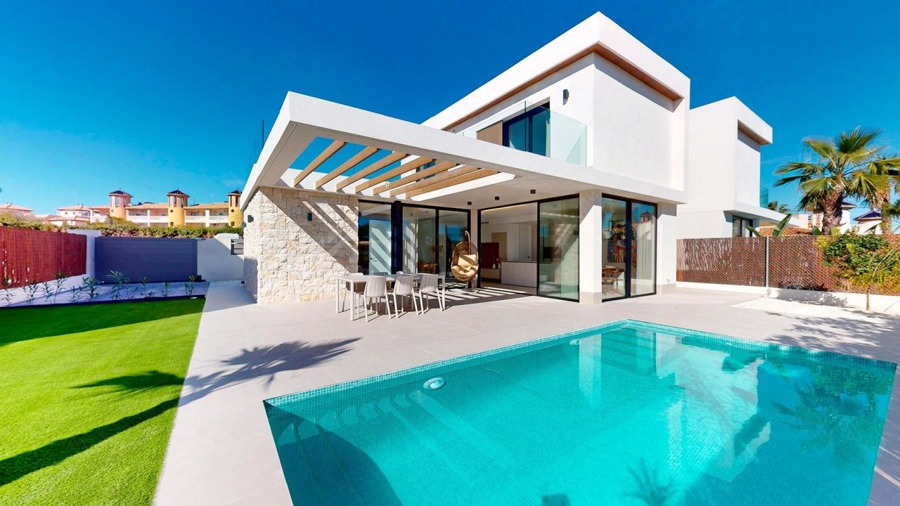 Villa in Orihuela Costa, Spain, 130 m² - picture 1