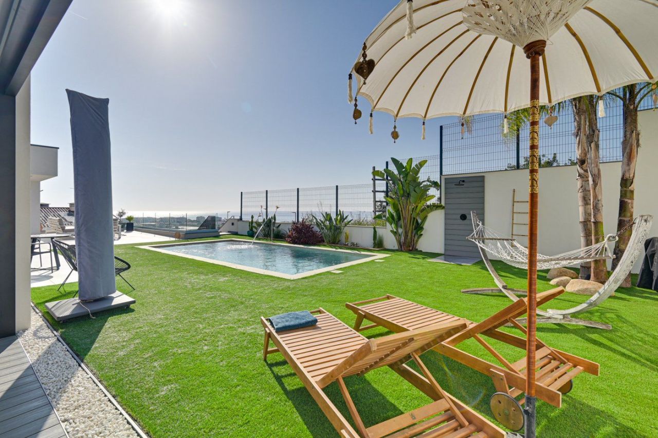 House on Costa del Maresme, Spain, 445 m² - picture 4