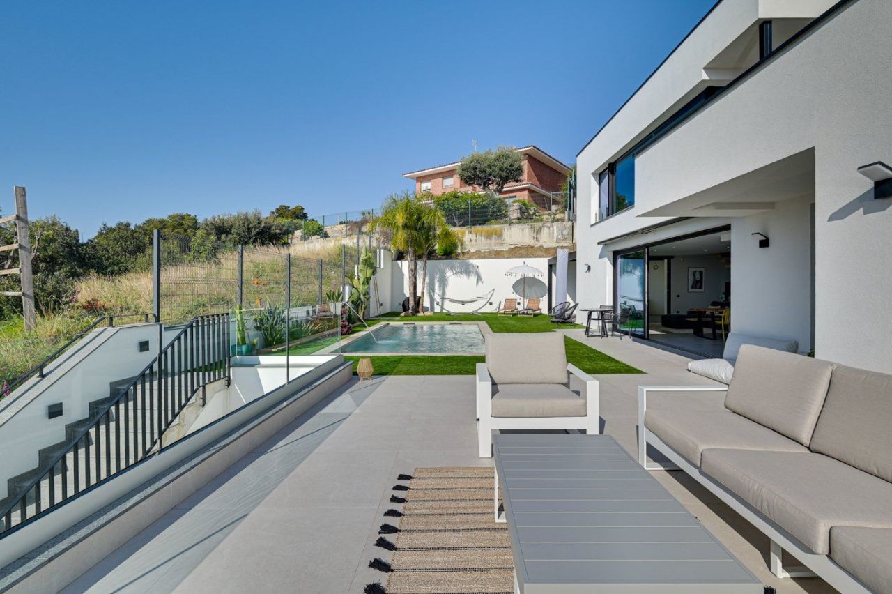 House on Costa del Maresme, Spain, 445 m² - picture 8