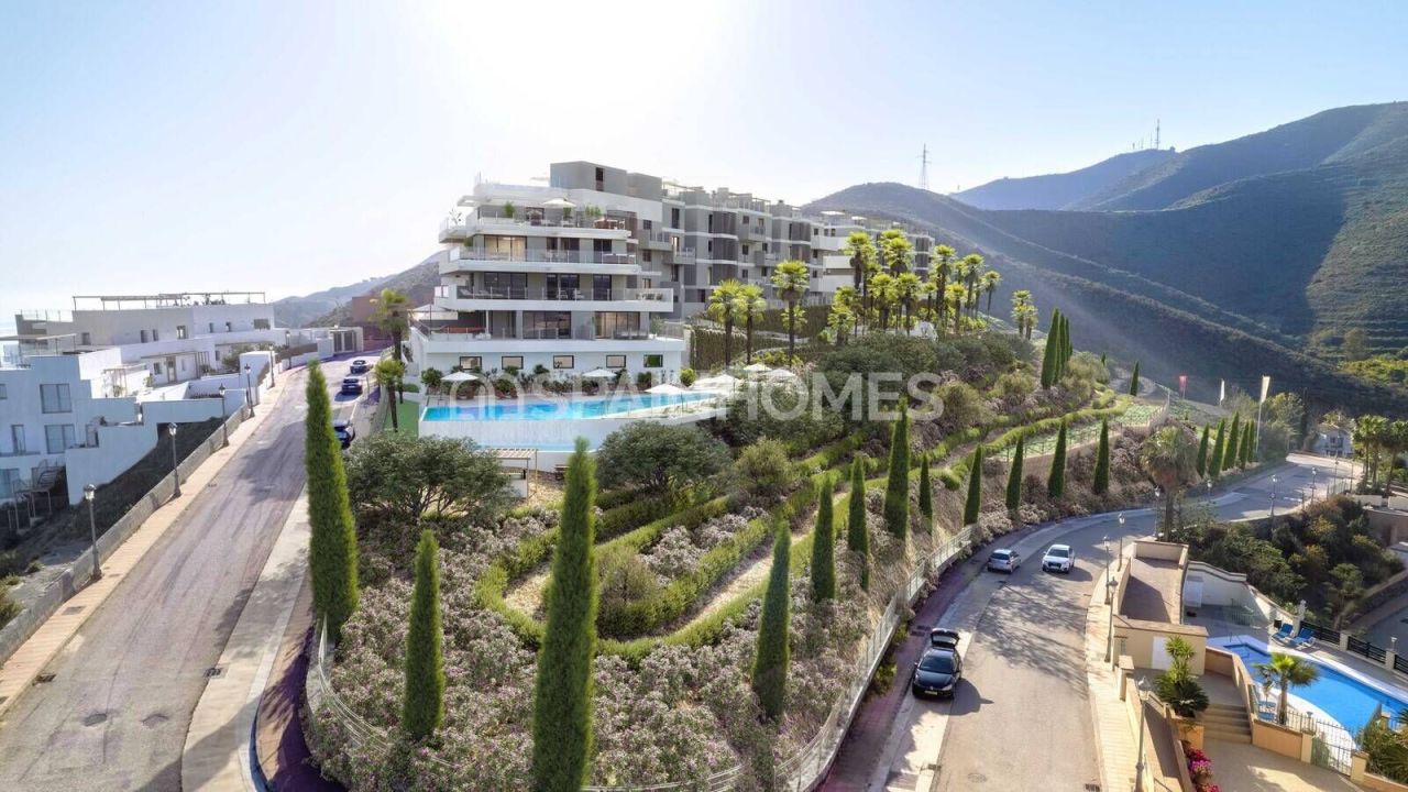 Penthouse in Torrox, Spain, 99 m² - picture 1