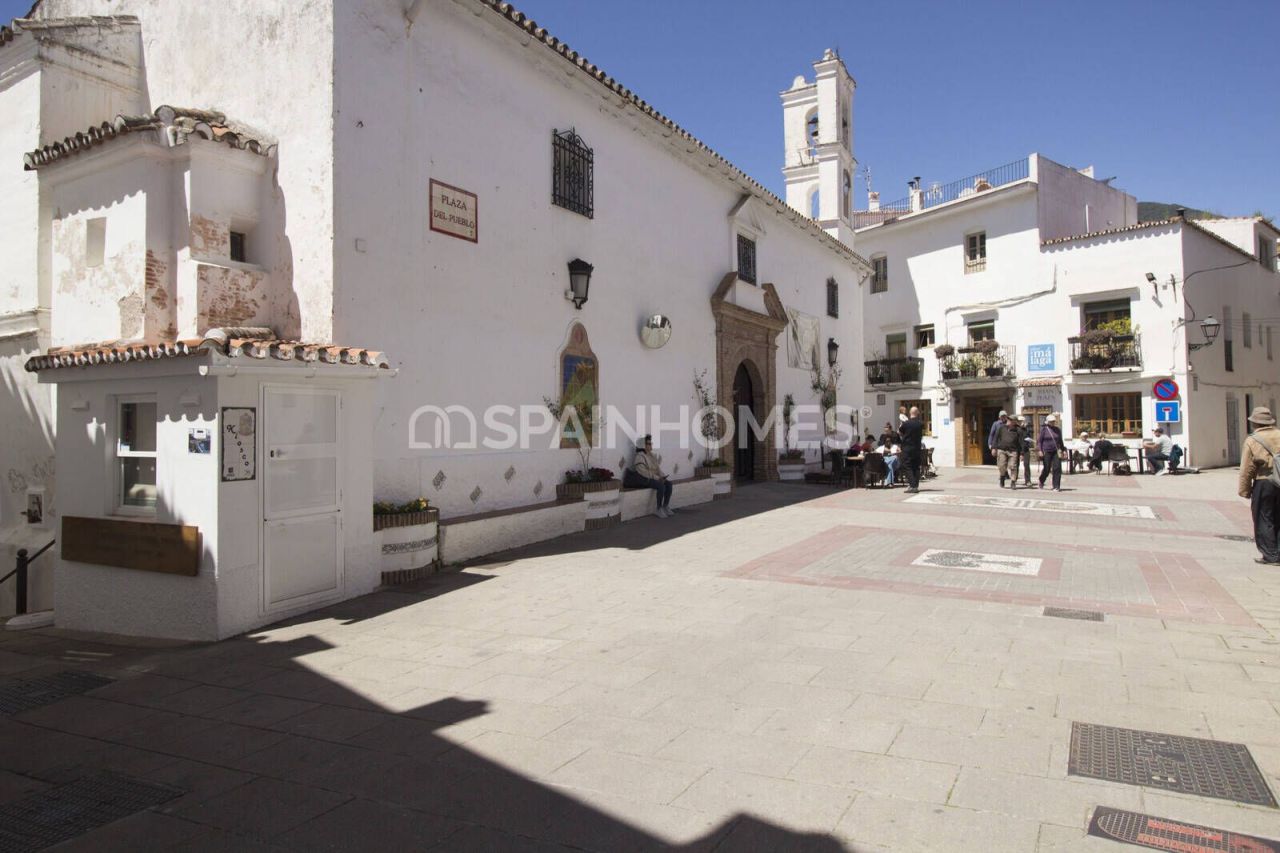 Penthouse in Istán, Spain, 173 m² - picture 10