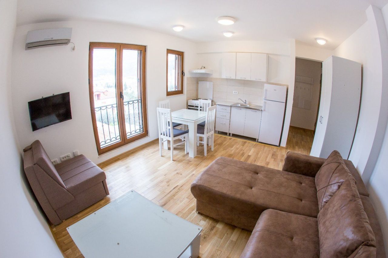 Apartment in Budva, Montenegro, 33 m² - Foto 1